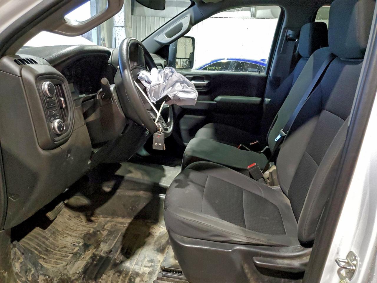 GMC Sierra K2500 Heavy Duty Image 4