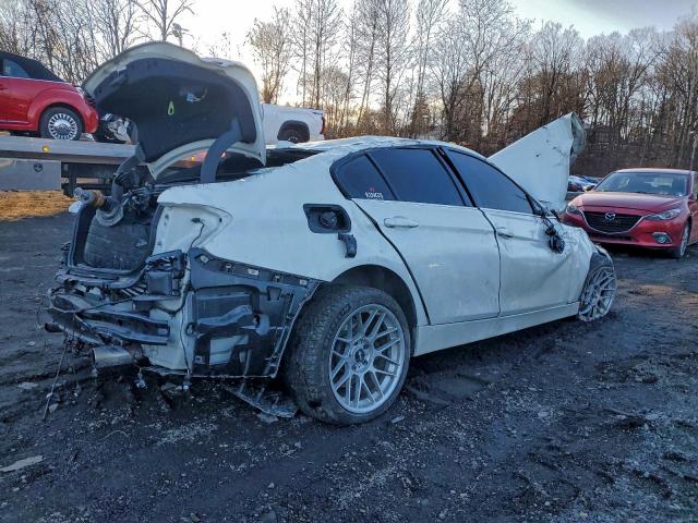 BMW 3 Series Xi Image 12