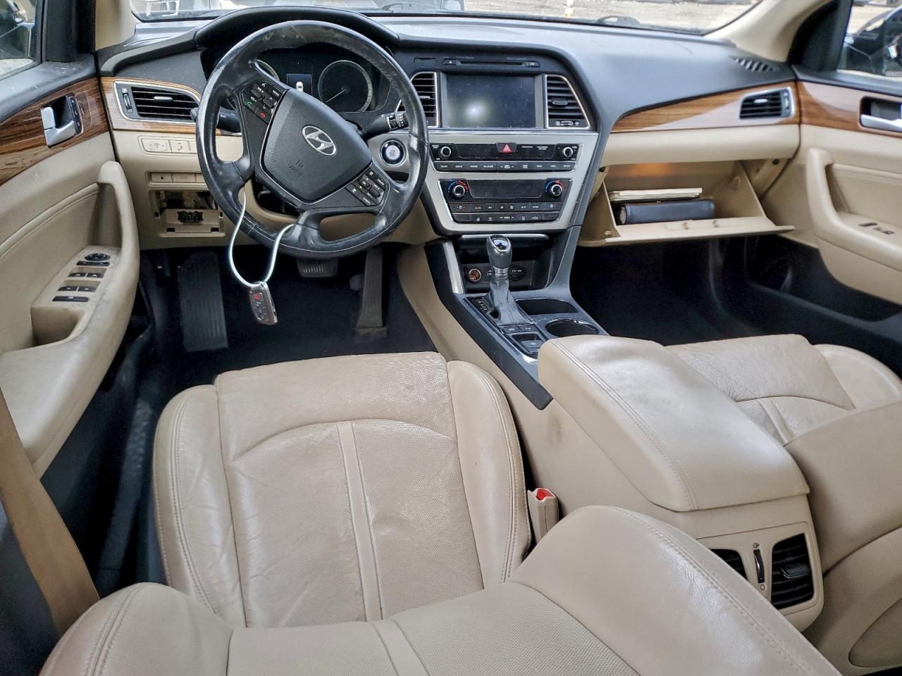 Hyundai SONATA Sport Image 4