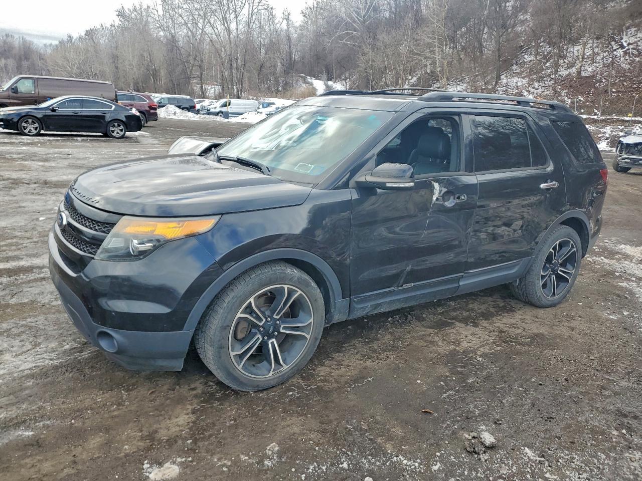 Ford Explorer Sport Image 1