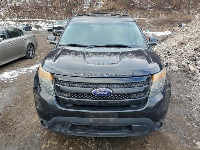 Ford Explorer Sport Image 6