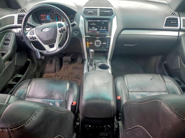 Ford Explorer Sport Image 8