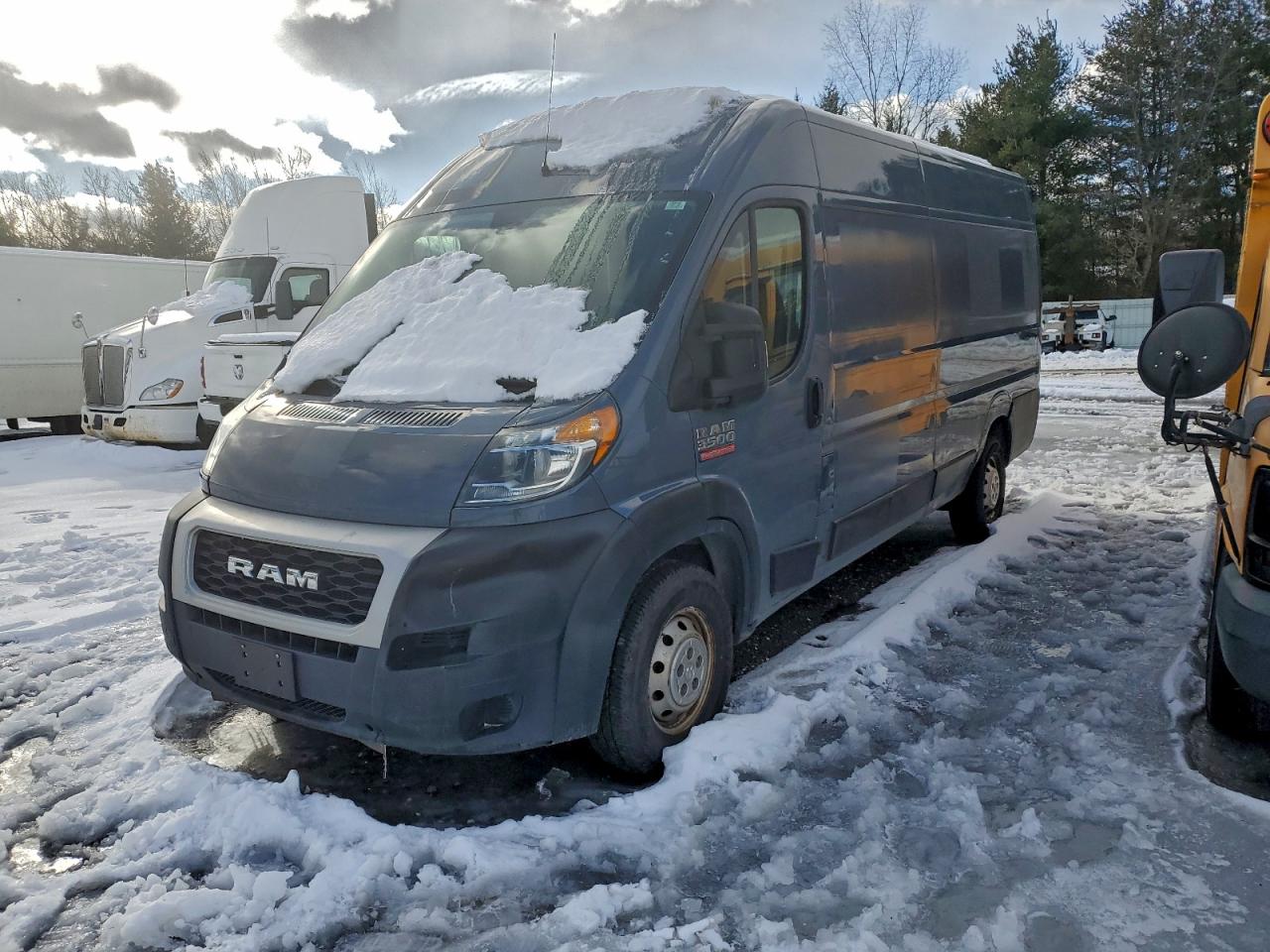 Ram Promaster 3500 High Image 1