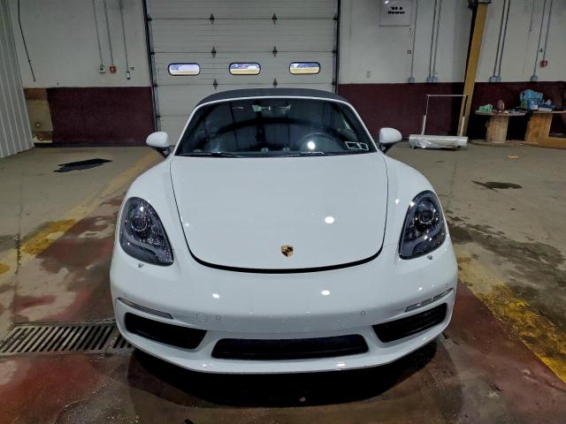 Porsche Boxster Base Image 5