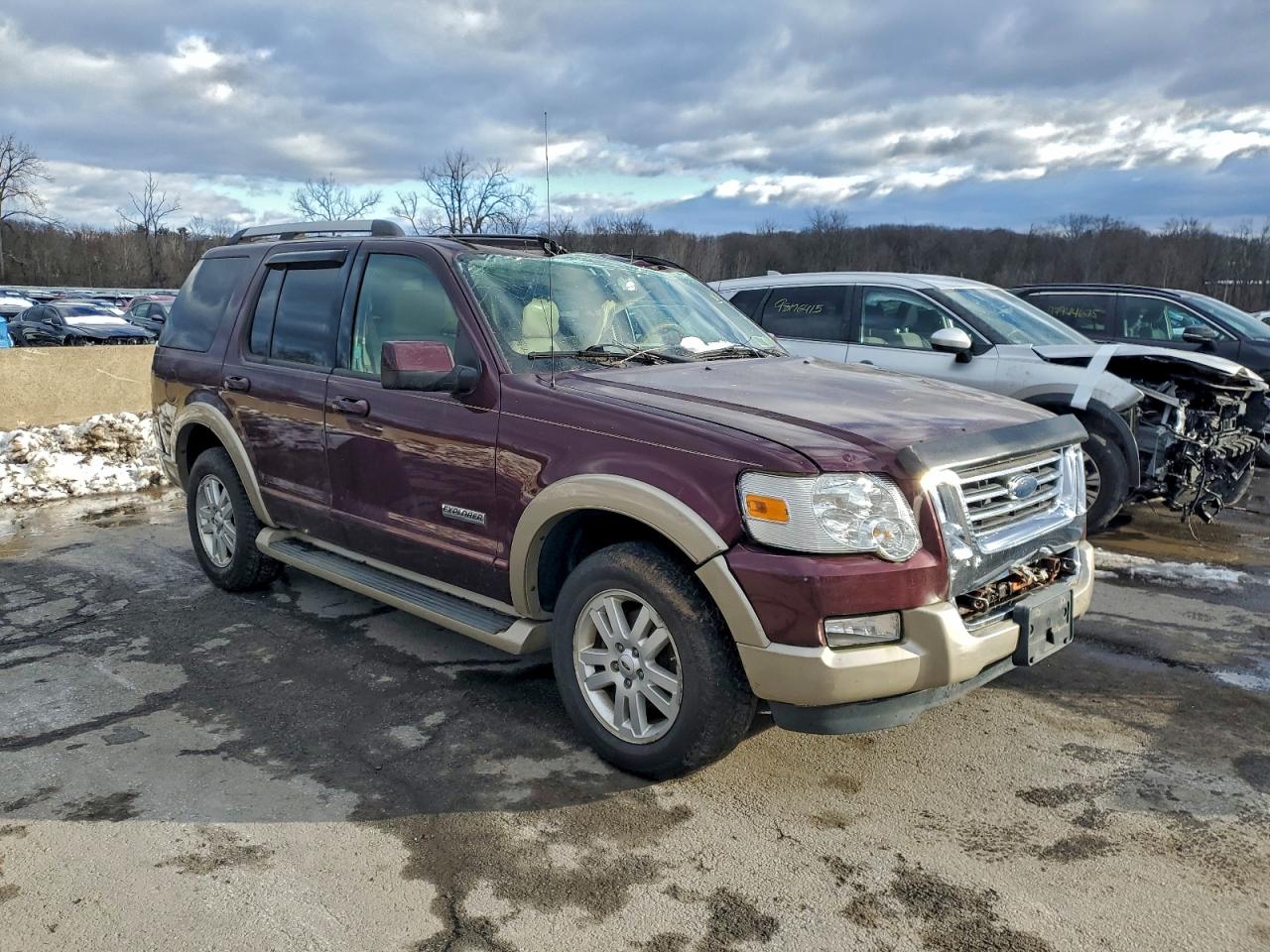 Ford Explorer Eddie Bauer Image 6