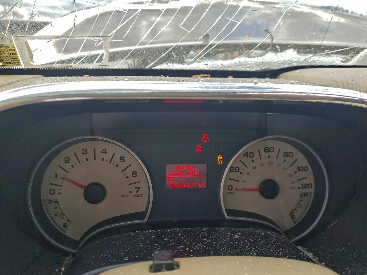 Ford Explorer Eddie Bauer Image 9