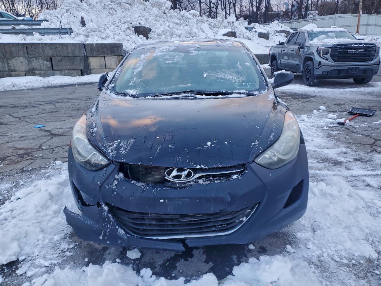 Hyundai ELANTRA Gls Image 7