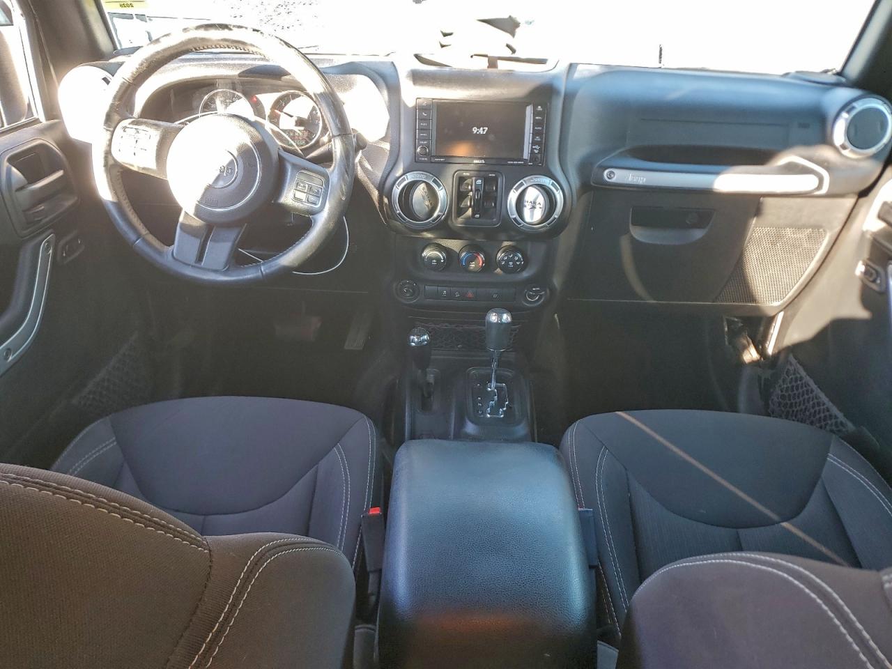 Jeep Wrangler Sahara Image 10