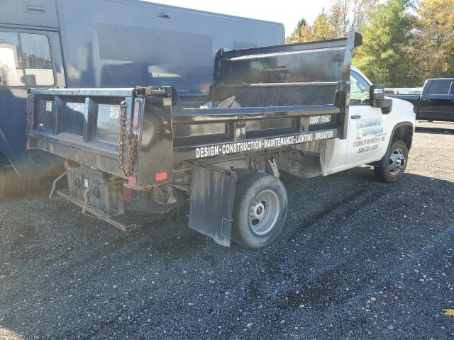 Chevrolet Silverado K3500 Image 2