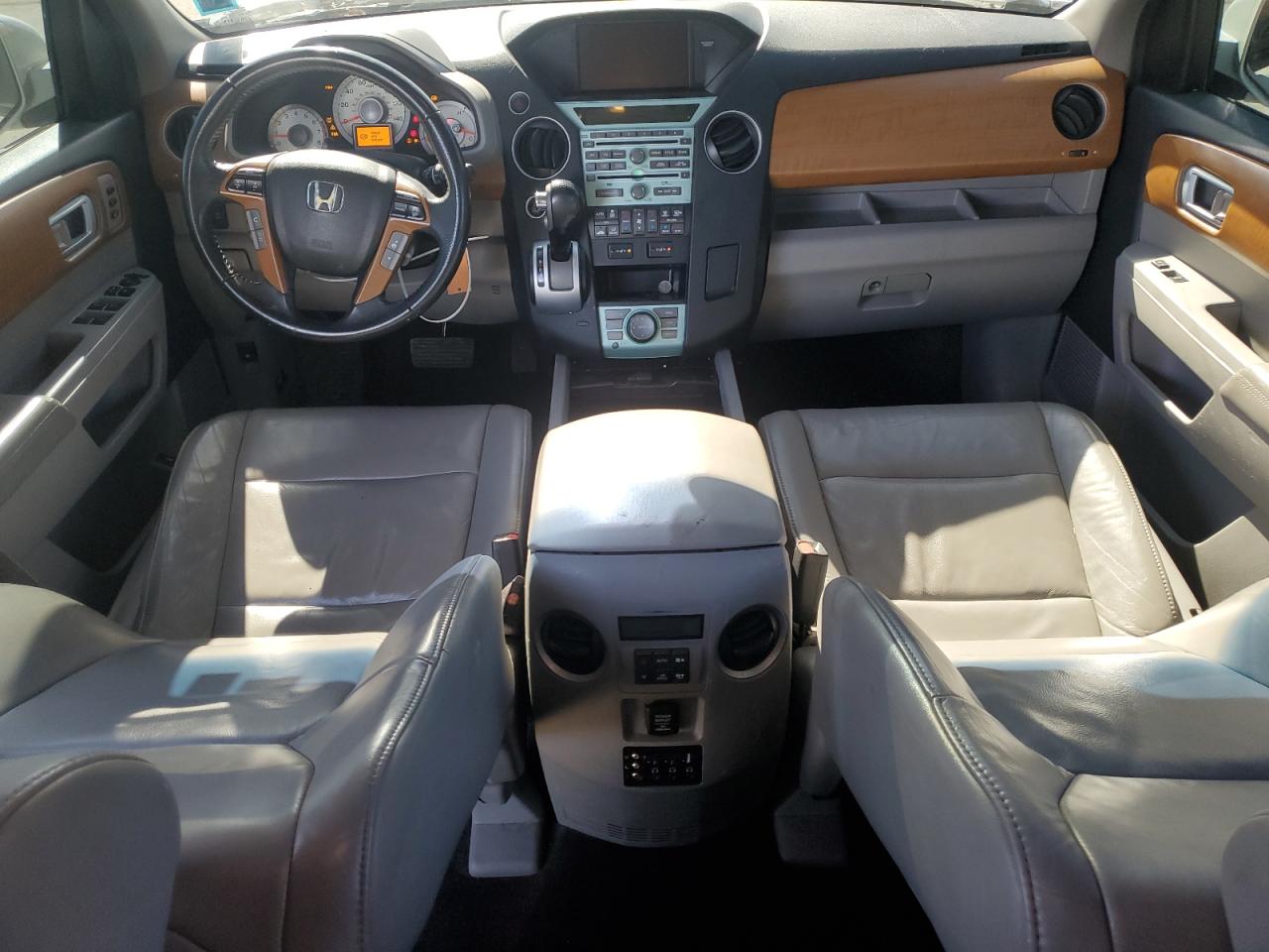 Honda Pilot Touring Image 14