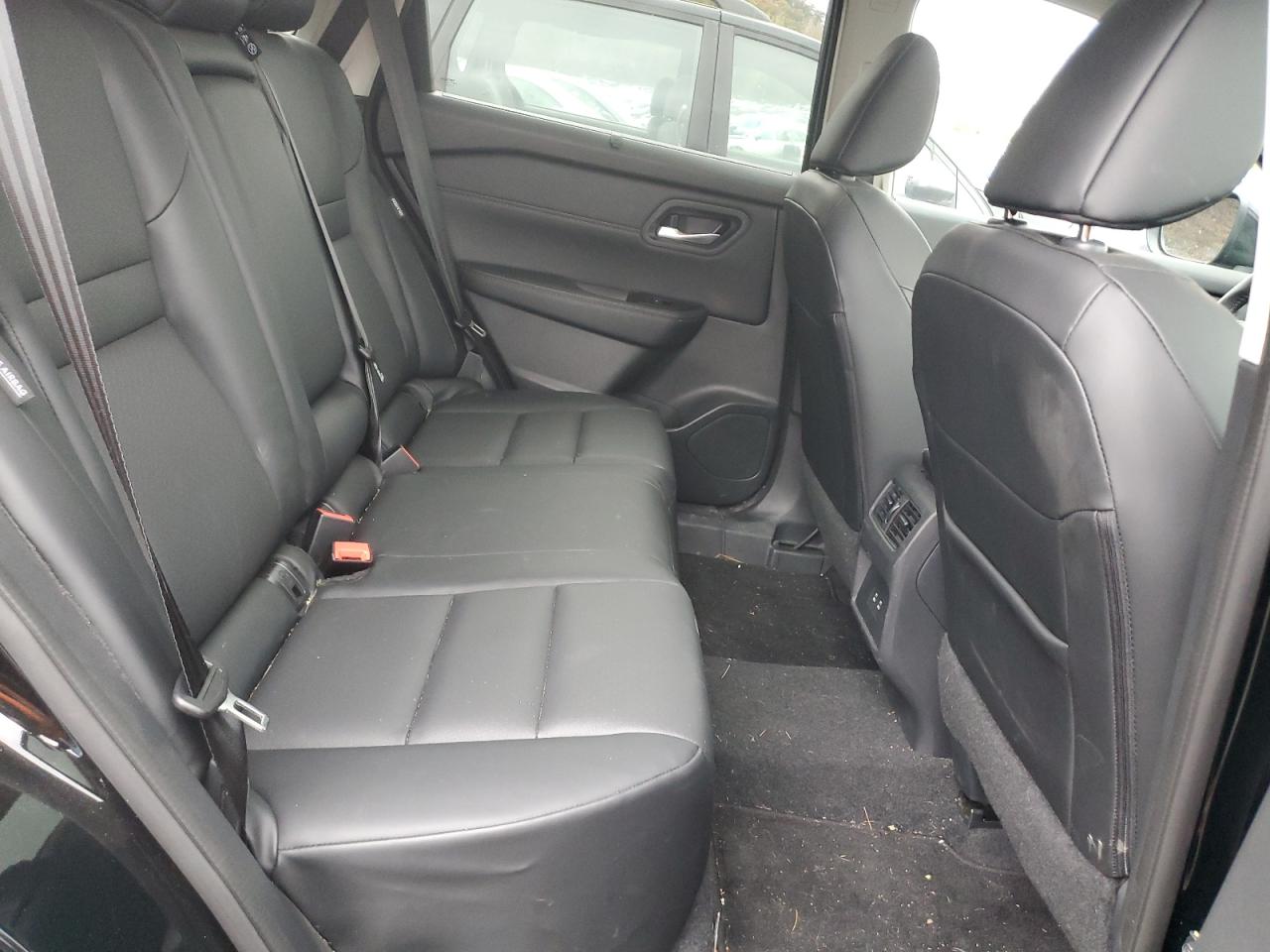 Nissan Rogue Sv Image 9