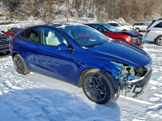 Tesla Model Y Image 10