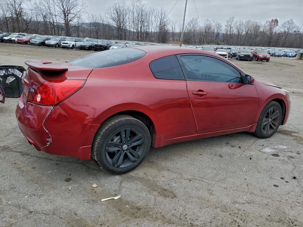 Nissan Altima S Image 9