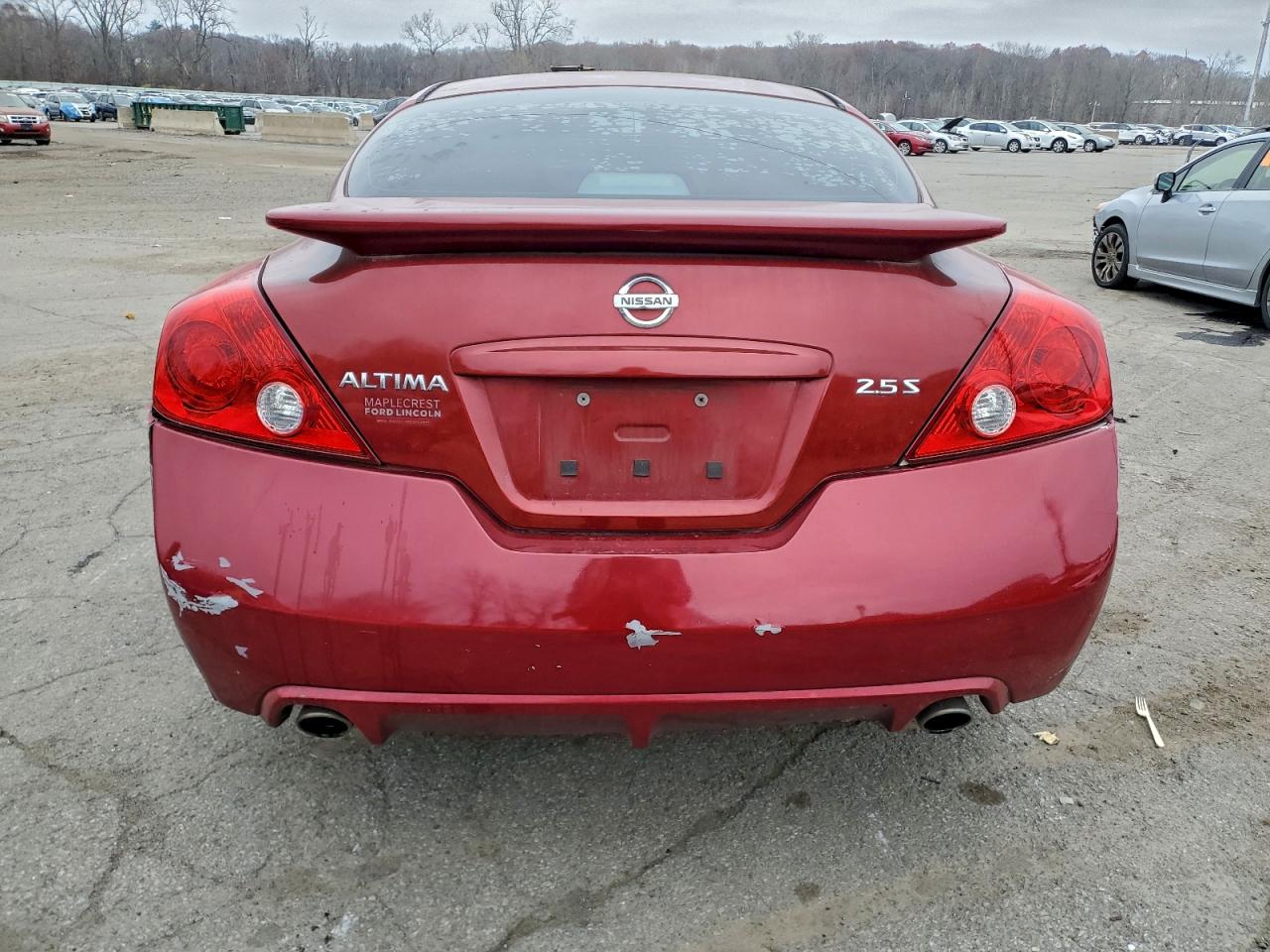 Nissan Altima S Image 5