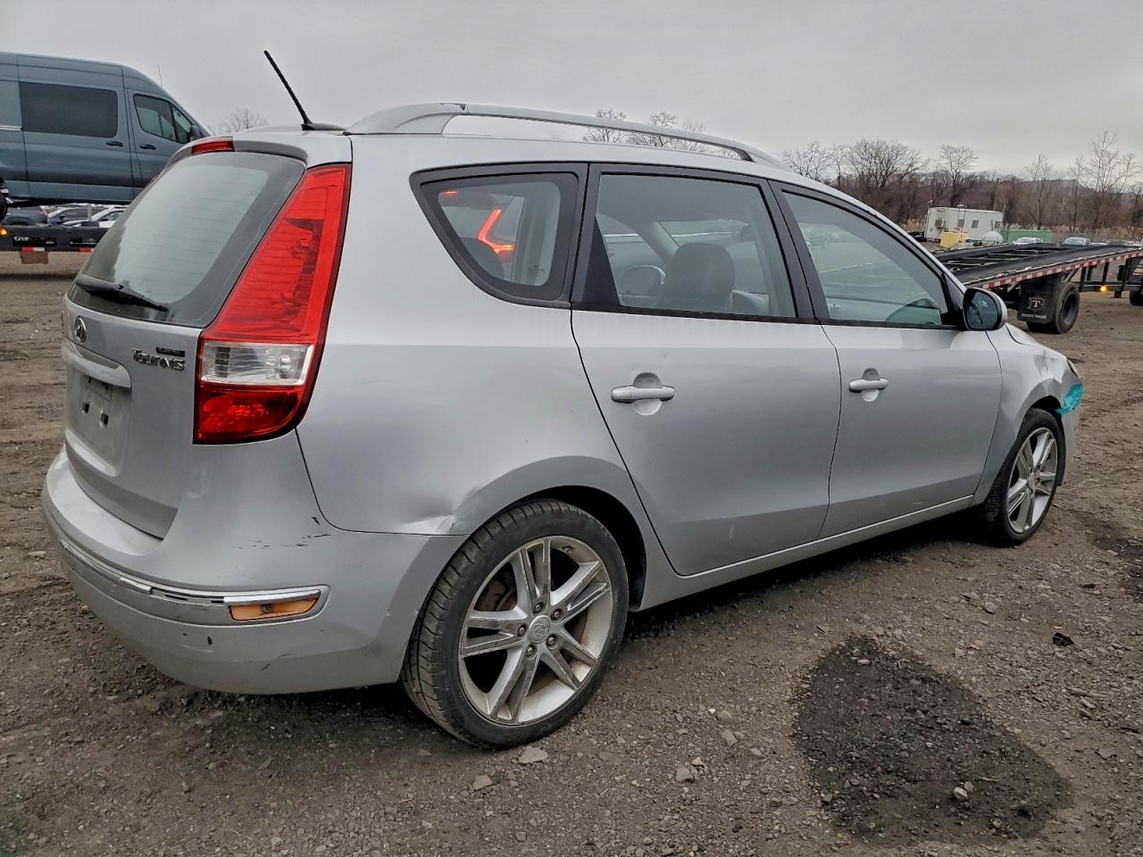 Hyundai ELANTRA Gls Image 4