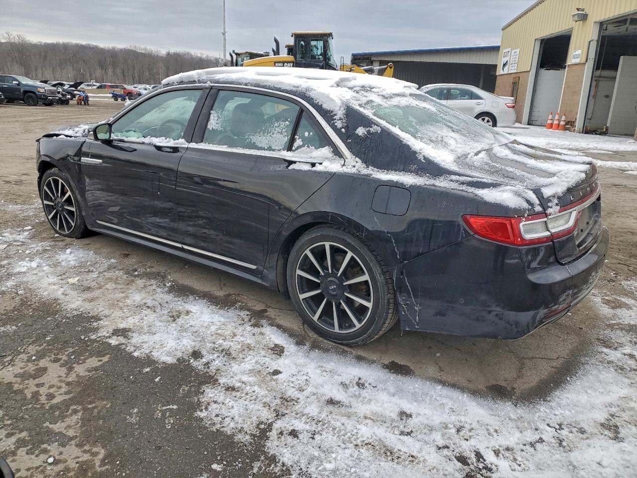 Lincoln Continental Reserve Image 4