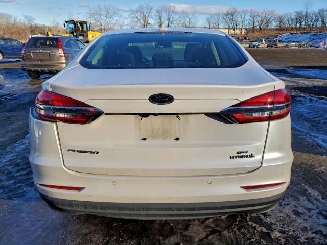 Ford Fusion Se Image 6