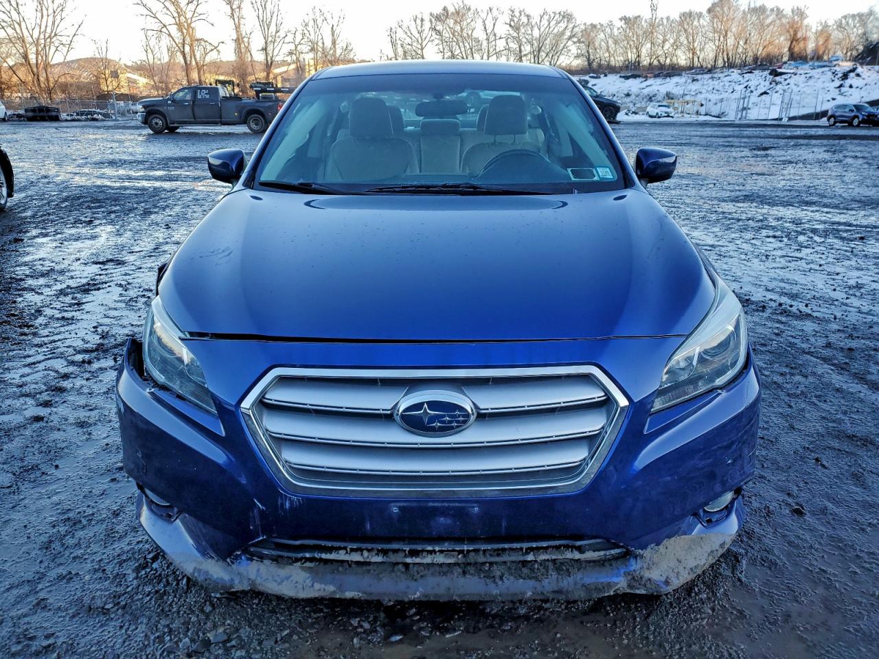 Subaru Legacy 2.5i Premium Image 4