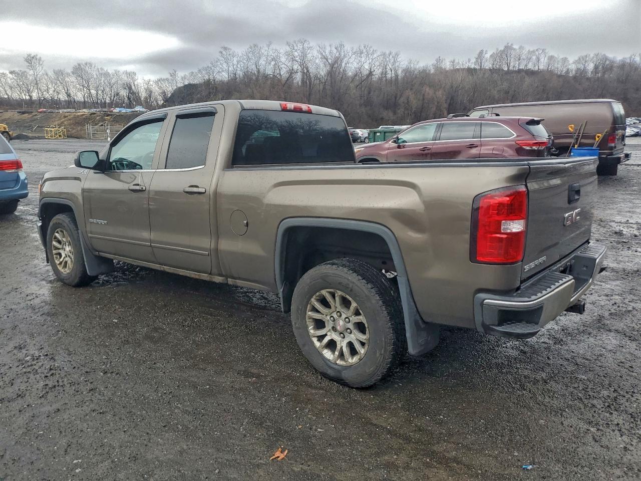 GMC Sierra K1500 Sle Image 3