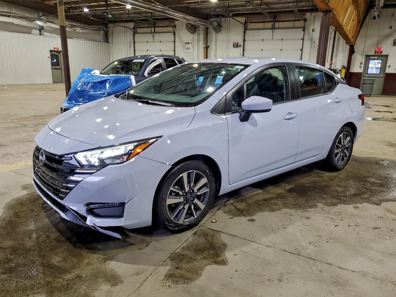 Nissan Versa Sv Image 1