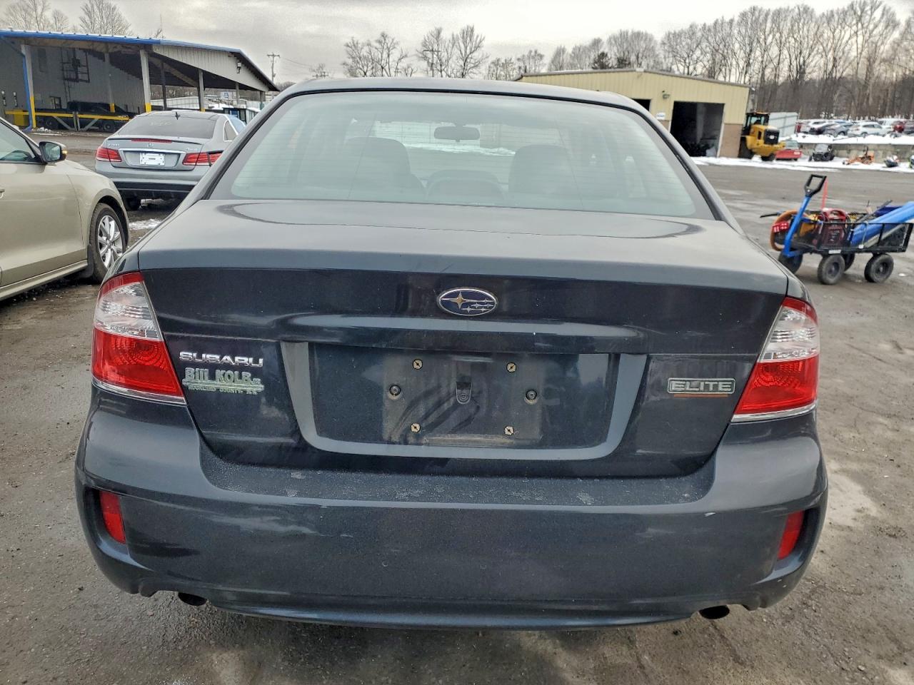 Subaru Legacy 2.5i Image 4