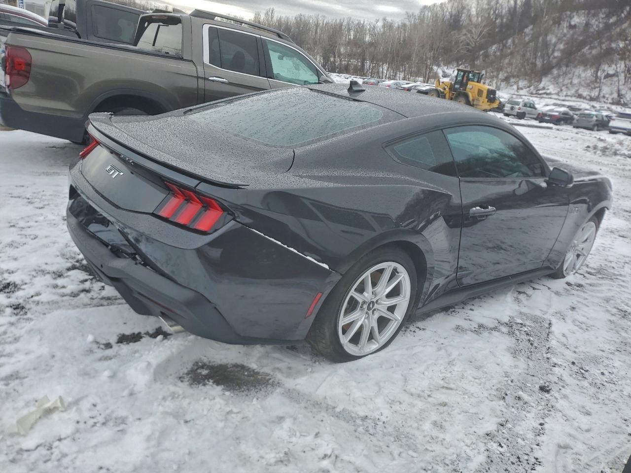 Ford Mustang Gt Image 3