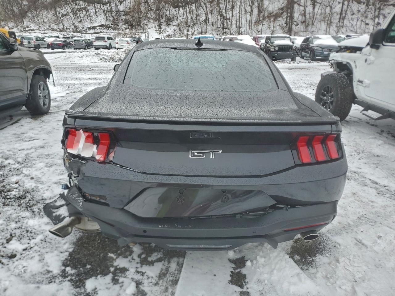 Ford Mustang Gt Image 4