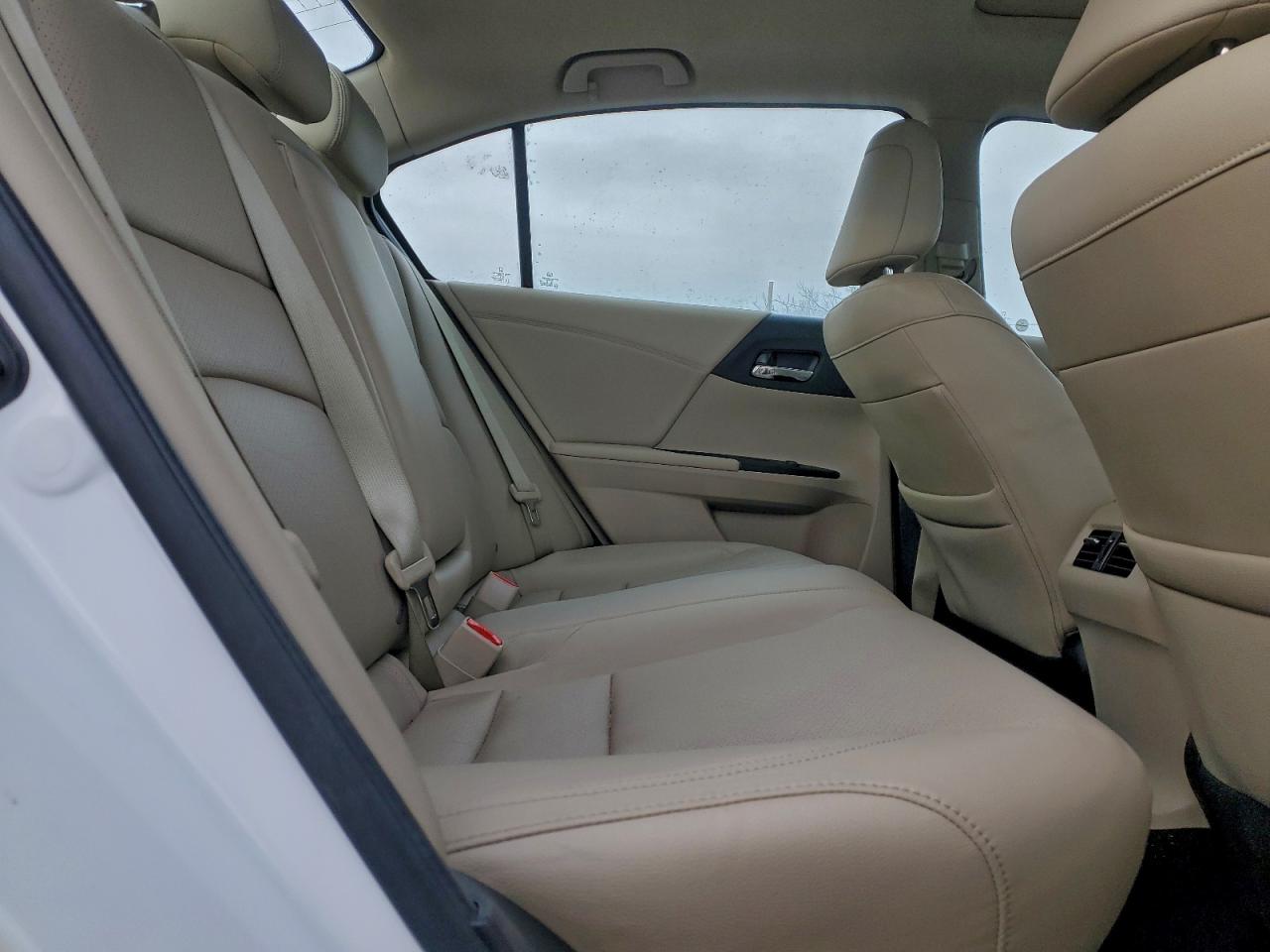 Honda Accord Touring Image 9