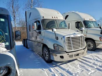  Salvage Freightliner Cascadia 1